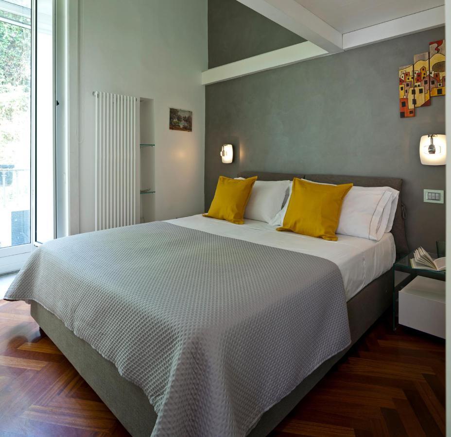 Elegant Apartment At Chiaia By Wonderful Italy Nápoles Exterior foto