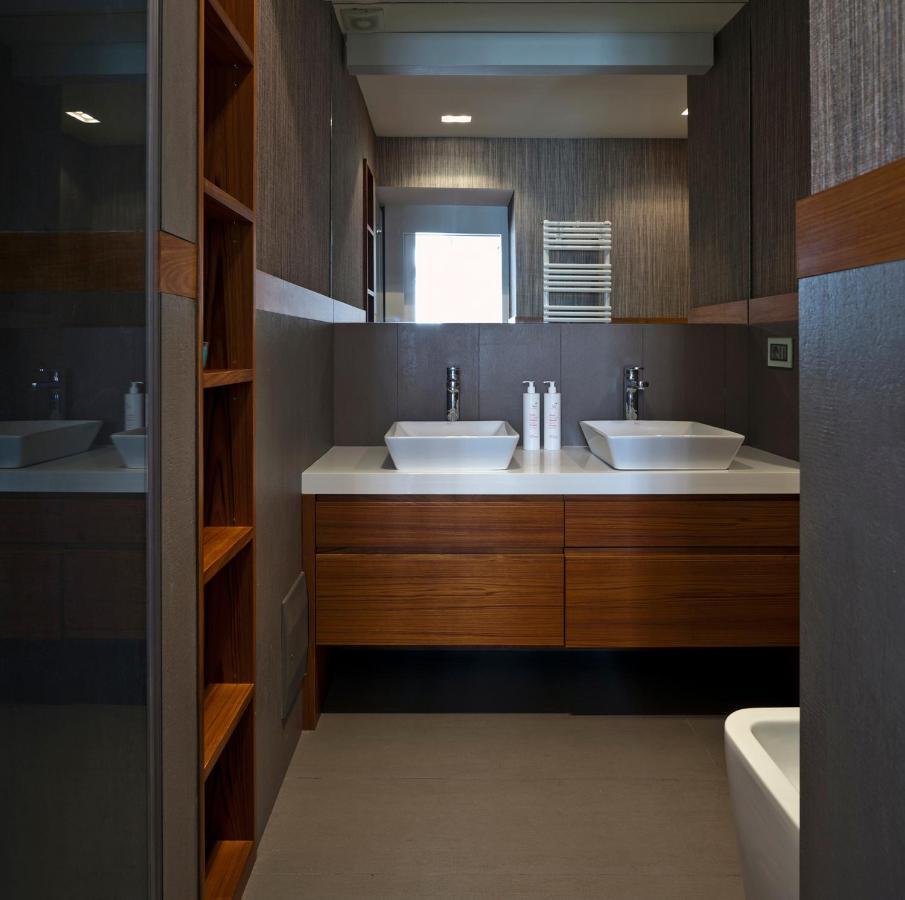 Elegant Apartment At Chiaia By Wonderful Italy Nápoles Exterior foto